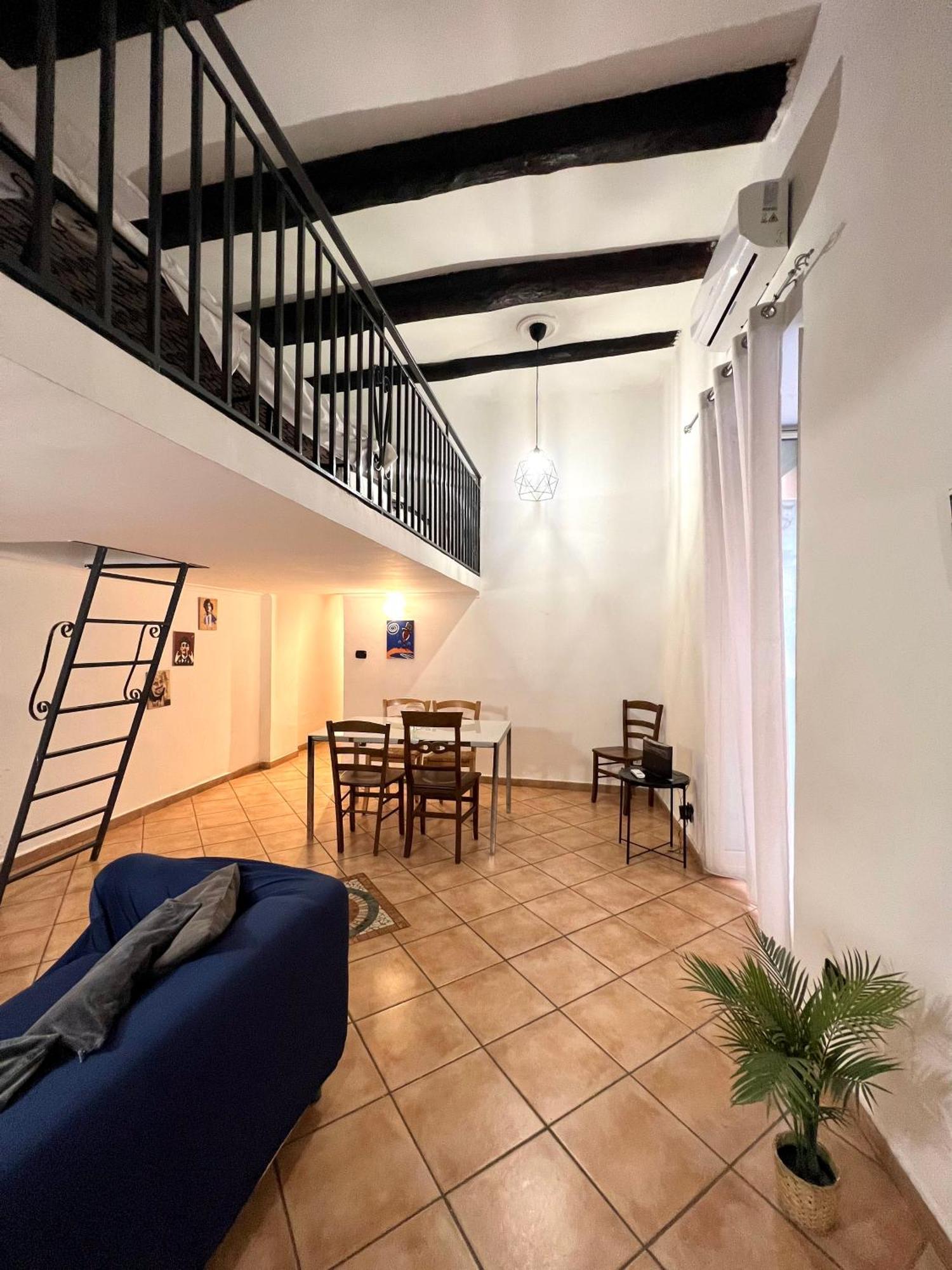 Core Guest House เนเปิลส์ ภายนอก รูปภาพ